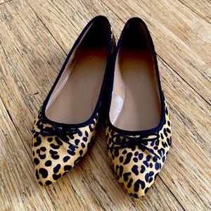 Banana Republic calf hair point toe flats size 8